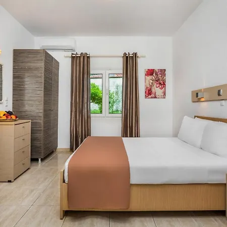 Nikiforos Village 3*