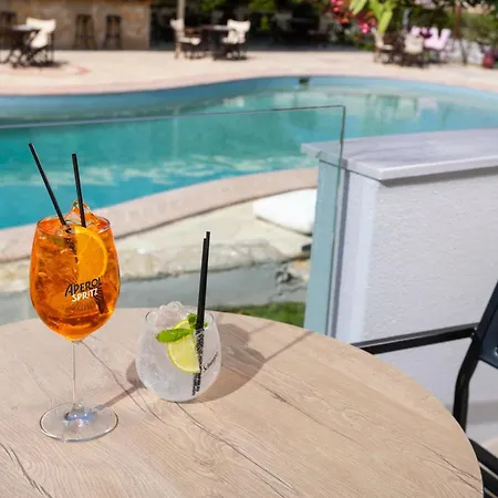 Aparthotel Nikiforos Village 3*