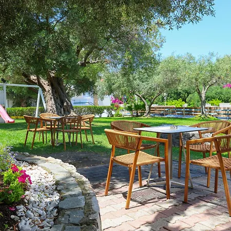 Nikiforos Village Aparthotel Hanioti