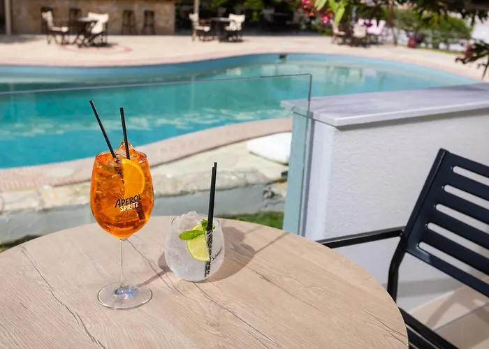 Lägenhetshotell Nikiforos Village 3*